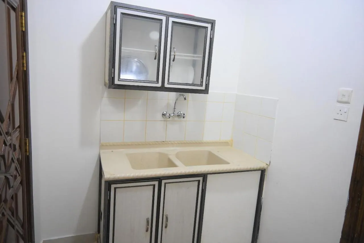 Ladon Apartment غرفه استديو بحي قريب من الحرم 麦地那 沙特阿拉伯